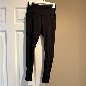 Super Soft Danskin Black Leggings w/Hip Pockets - NWOT